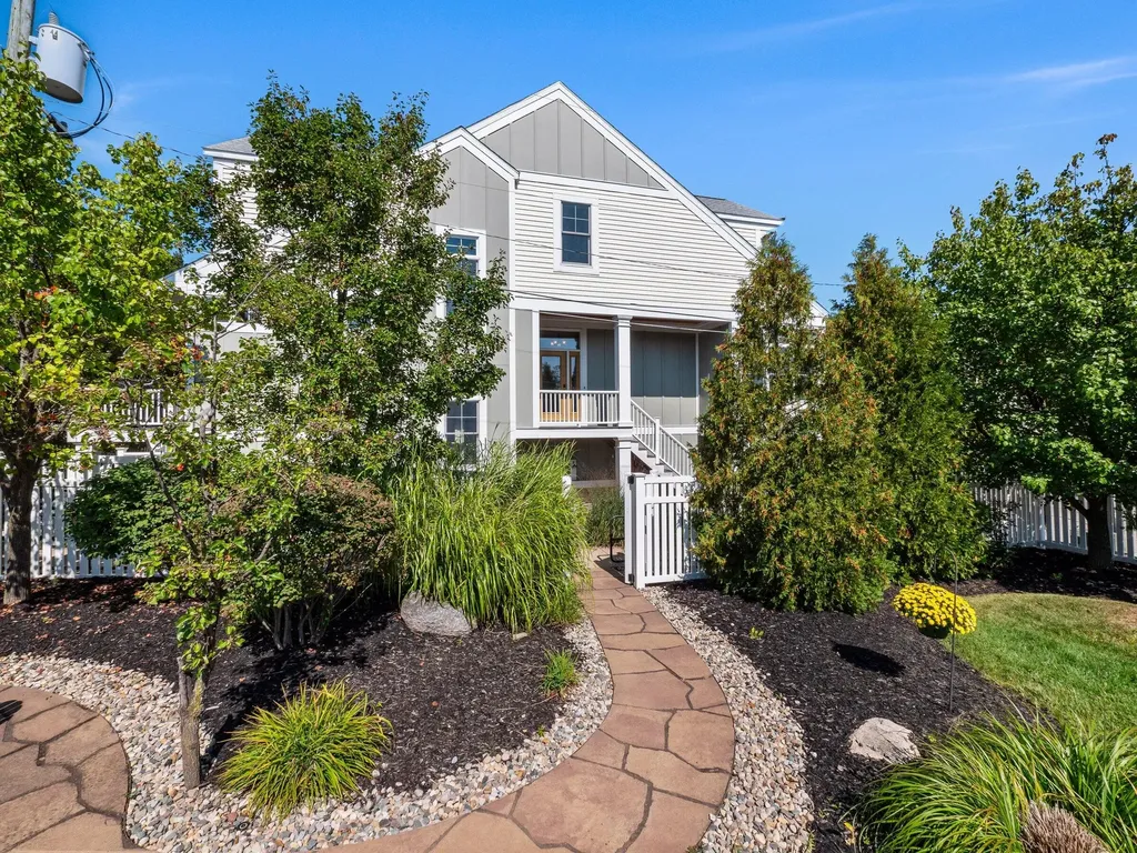 57 And 53 North Shore Drive South Haven City MI 49090