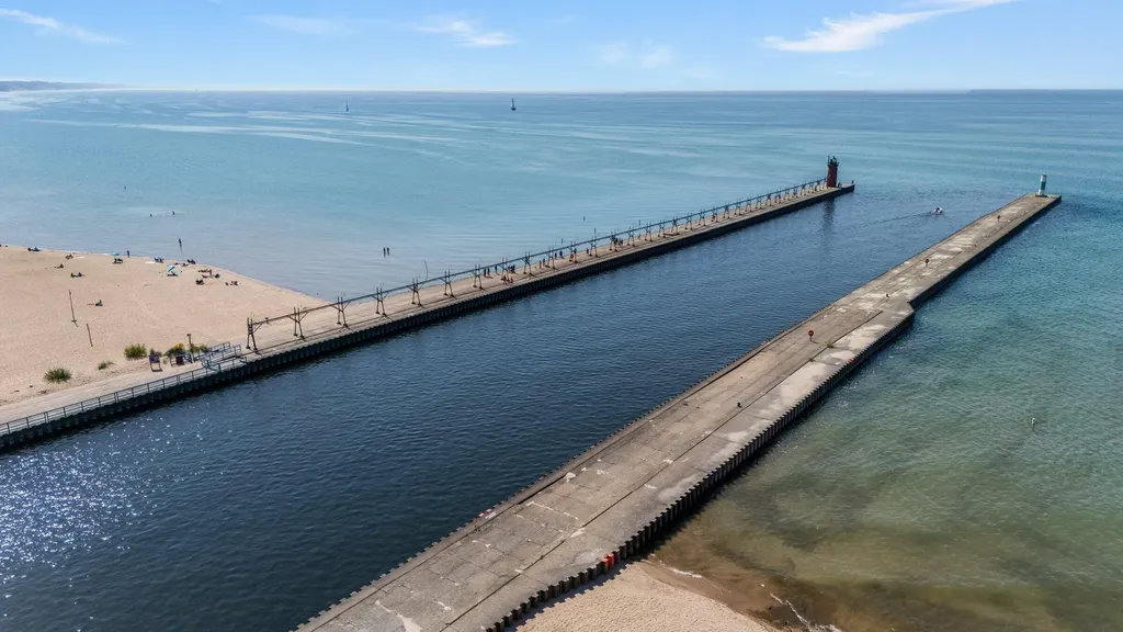 57 N Shore Drive South Haven City MI 49090
