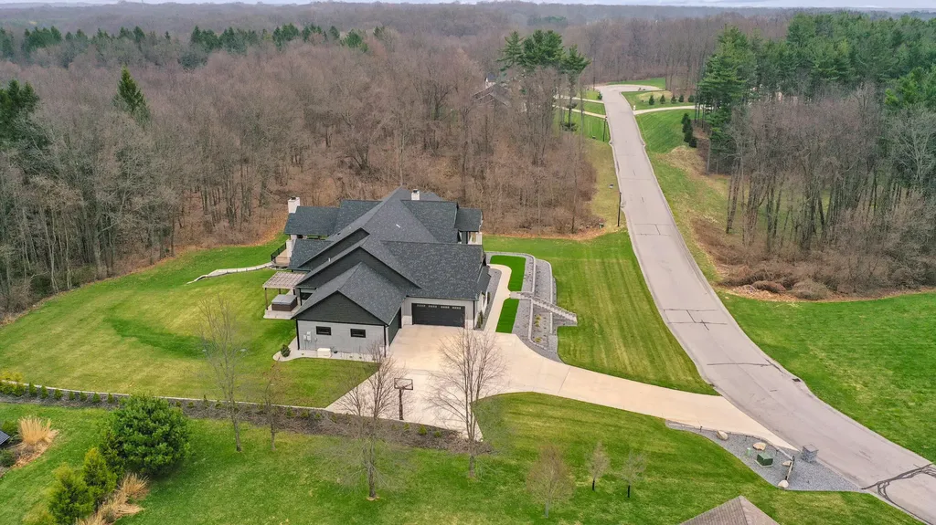 32170 Bent Oak Trail Milton Township MI 49120