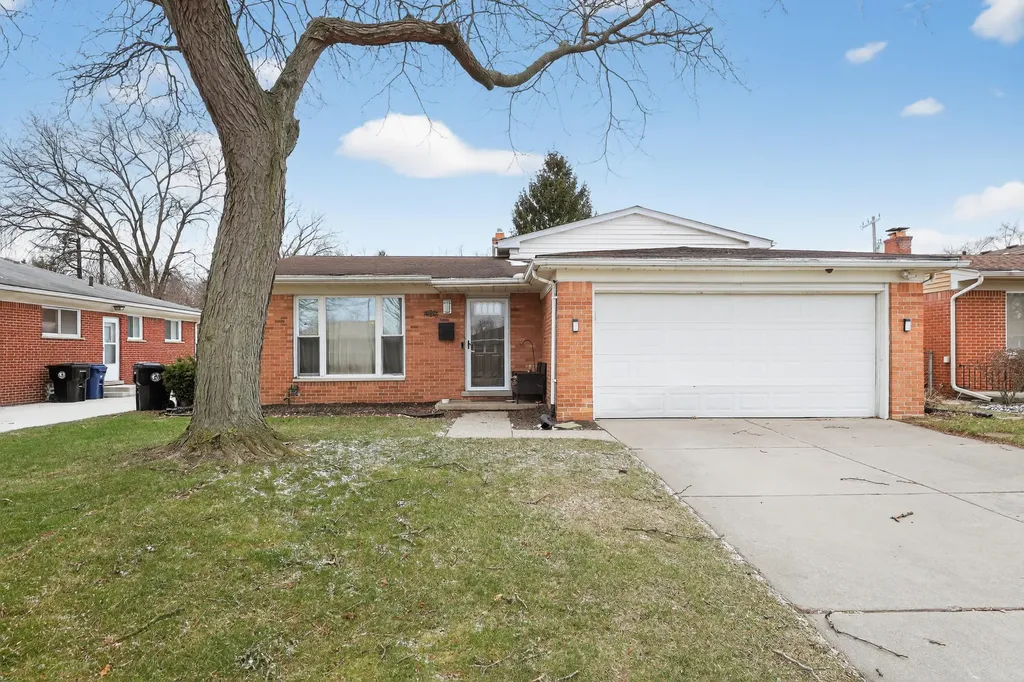 13511 Dixie Redford Charter Township MI 48239