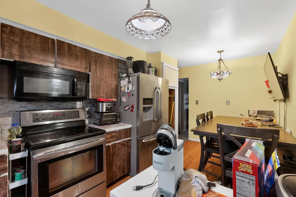 13511 Dixie Redford Charter Township MI 48239