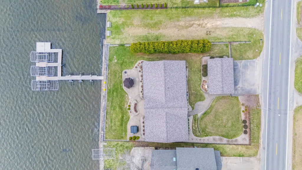 5363 Paw Paw Lake Road Coloma Charter Township MI 49038