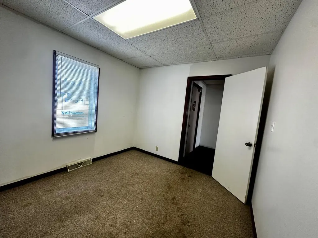 5604 Cleveland Avenue Lincoln Charter Township MI 49127