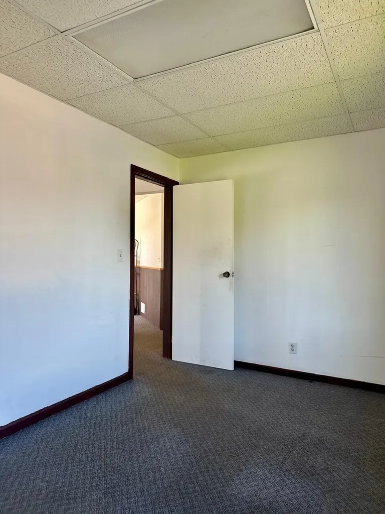 5604 Cleveland Avenue Lincoln Charter Township MI 49127