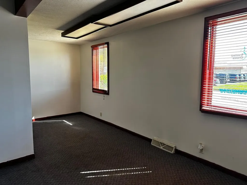 5604 Cleveland Avenue Lincoln Charter Township MI 49127