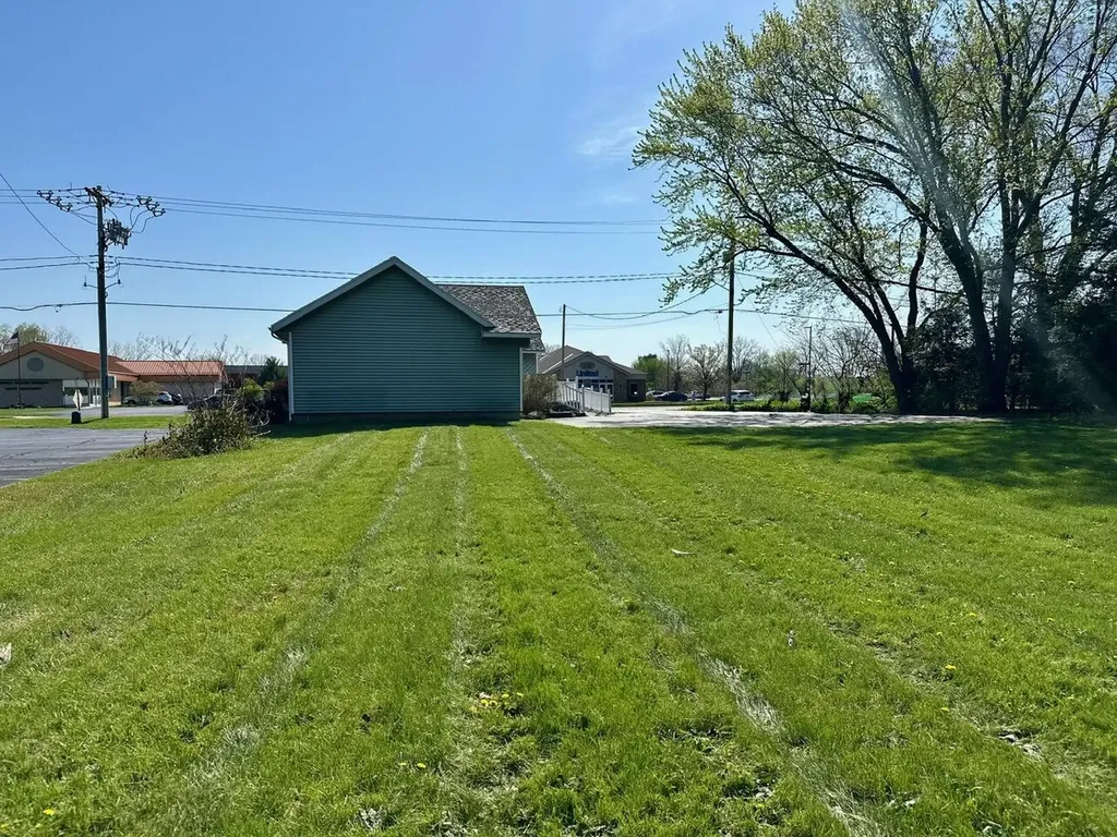5604 Cleveland Avenue Lincoln Charter Township MI 49127