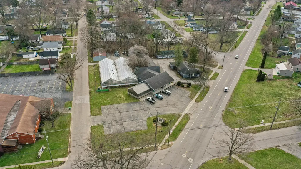 1521 E Main Street Niles City MI 49120