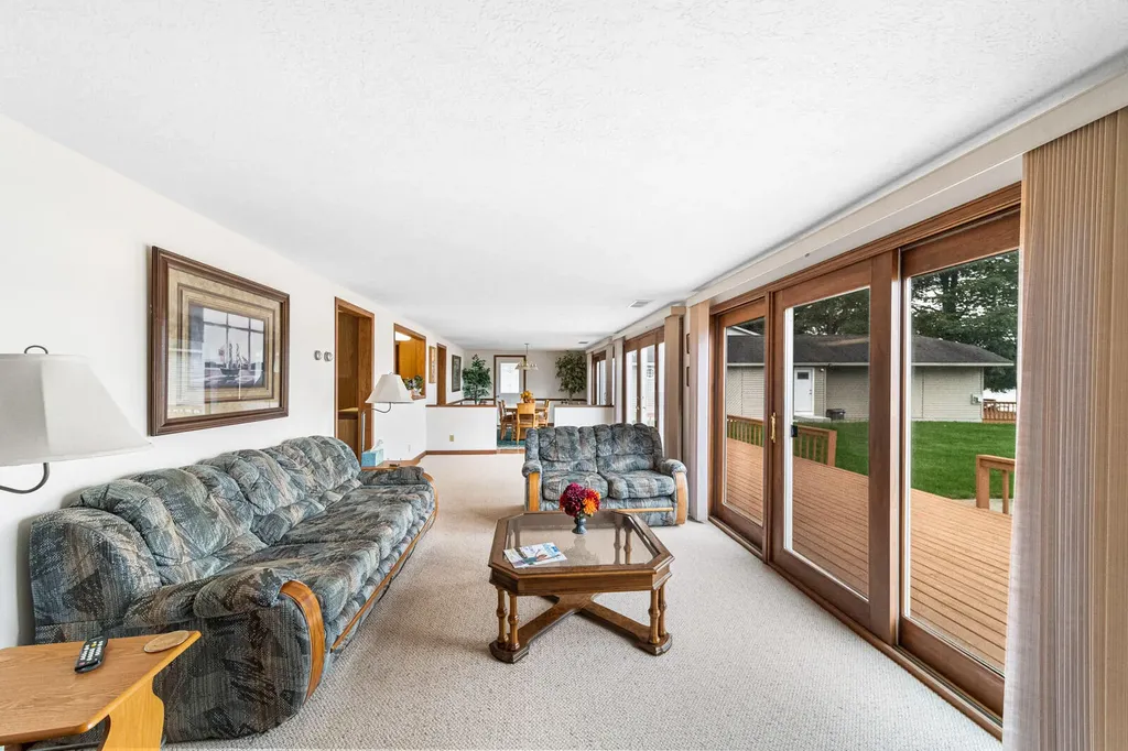 19976 M-60 Park Township MI 49093