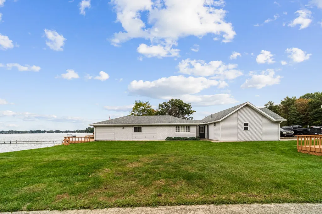 19976 M-60 Park Township MI 49093