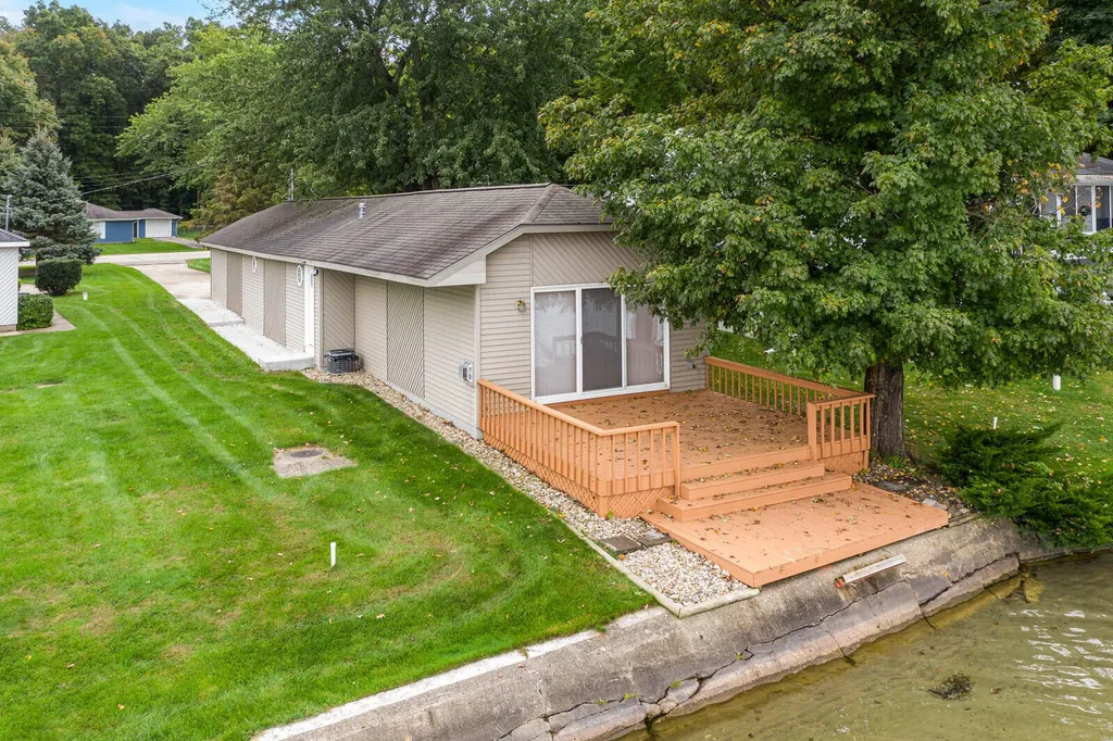 19976 M-60 Park Township MI 49093