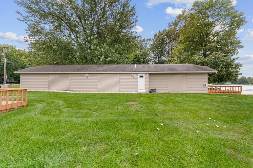19976 M-60 Park Township MI 49093