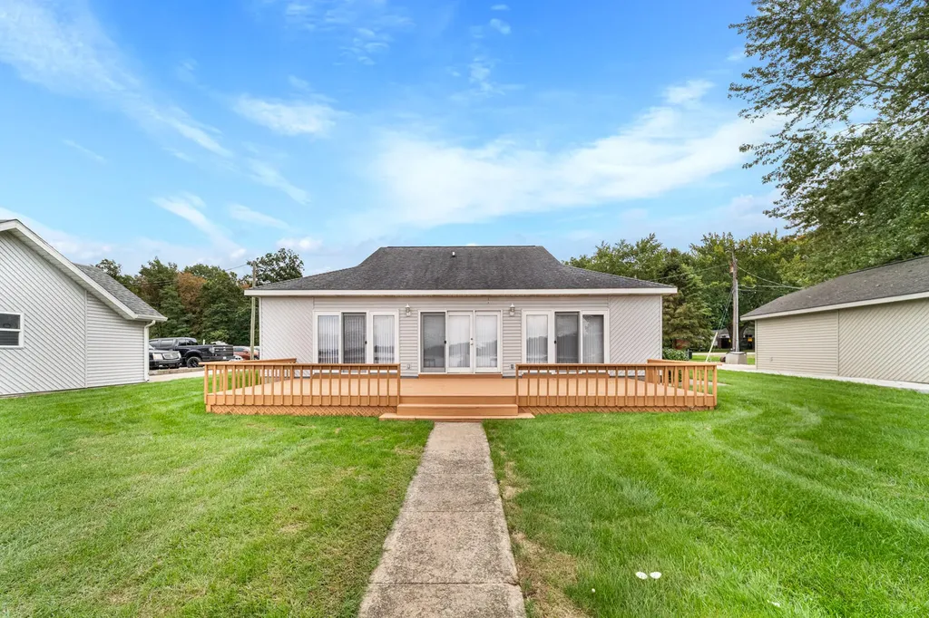 19976 M-60 Park Township MI 49093
