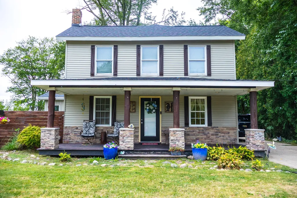 710 S Elm Street Three Oaks Township MI 49128