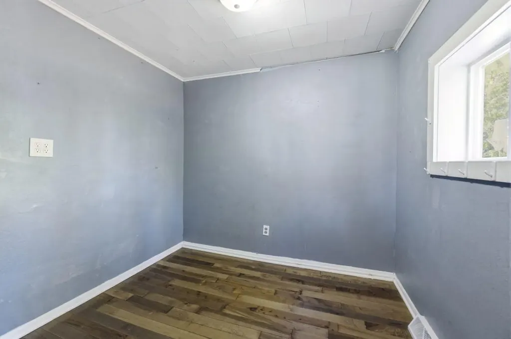 710 S Elm Street Three Oaks Township MI 49128