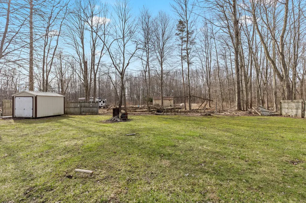 35081 Sweet Lake Drive Bloomingdale Township MI 49055