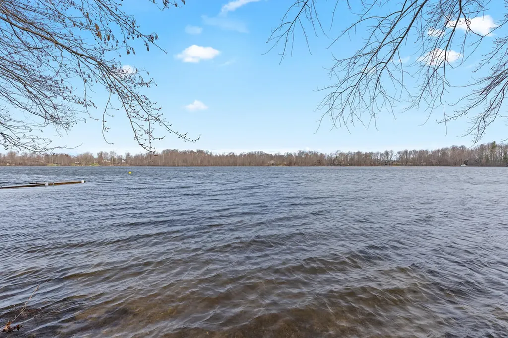 35081 Sweet Lake Drive Bloomingdale Township MI 49055