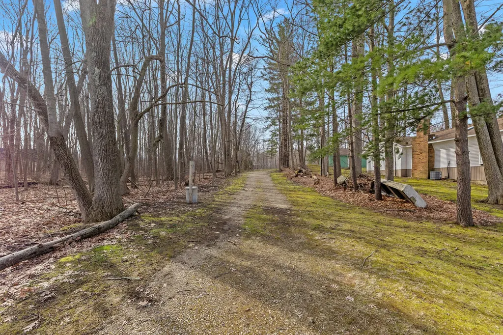35081 Sweet Lake Drive Bloomingdale Township MI 49055