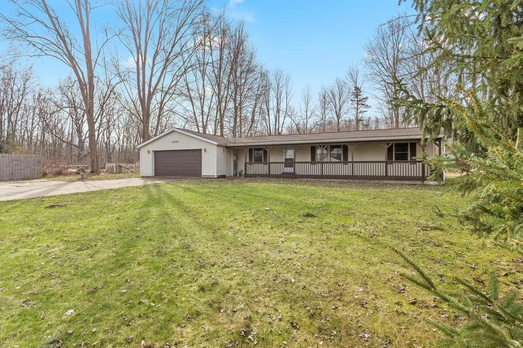 35081 Sweet Lake Drive Bloomingdale Township MI 49055