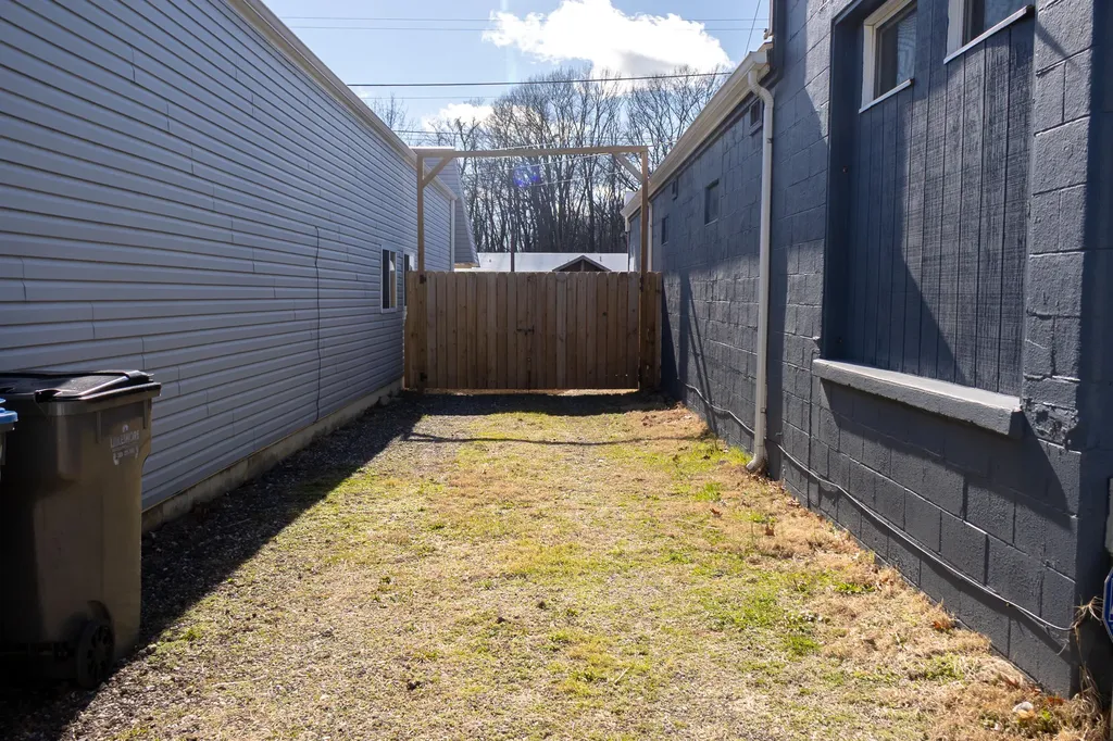 427 S Whittaker Street New Buffalo City MI 49117