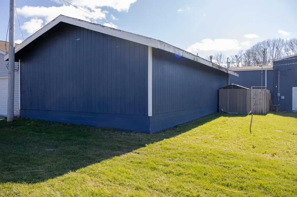 427 S Whittaker Street New Buffalo City MI 49117