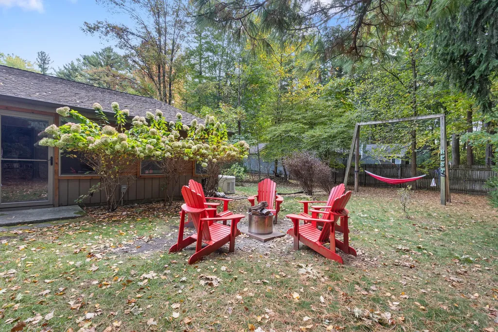 12370 Dunes Road Chikaming Township MI 49125