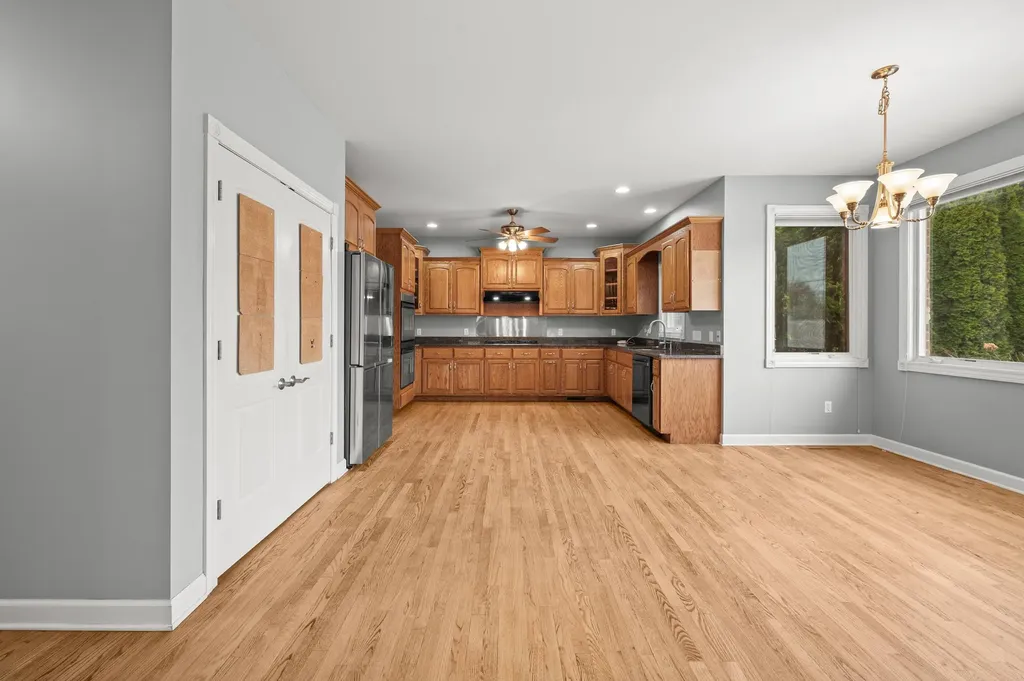5036 Shoreview Drive Coloma Charter Township MI 49038