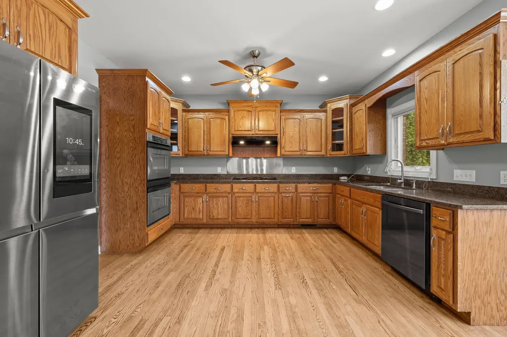 5036 Shoreview Drive Coloma Charter Township MI 49038