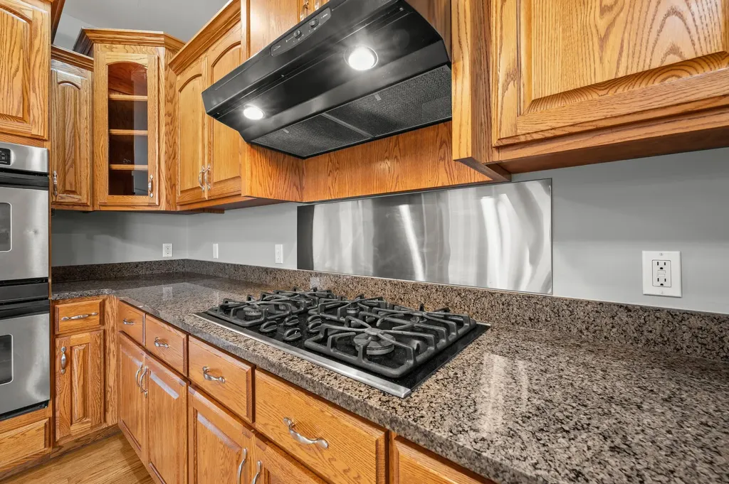 5036 Shoreview Drive Coloma Charter Township MI 49038
