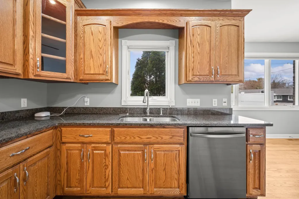 5036 Shoreview Drive Coloma Charter Township MI 49038