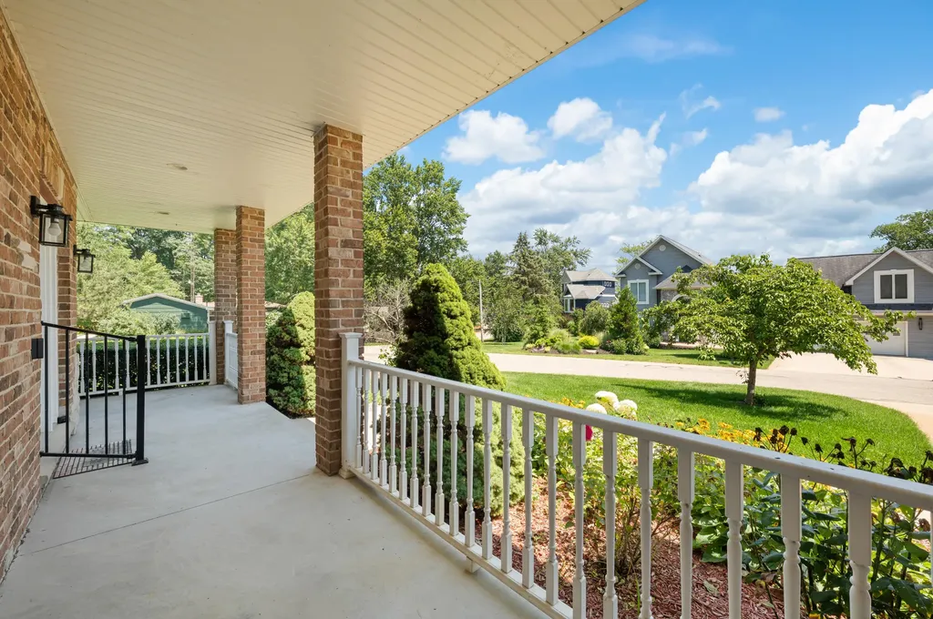 5036 Shoreview Drive Coloma Charter Township MI 49038
