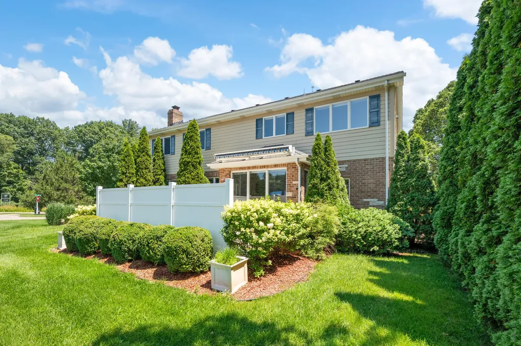 5036 Shoreview Drive Coloma Charter Township MI 49038