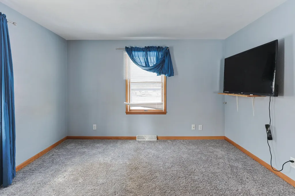 29460 M 62 W Silver Creek Township MI 49047