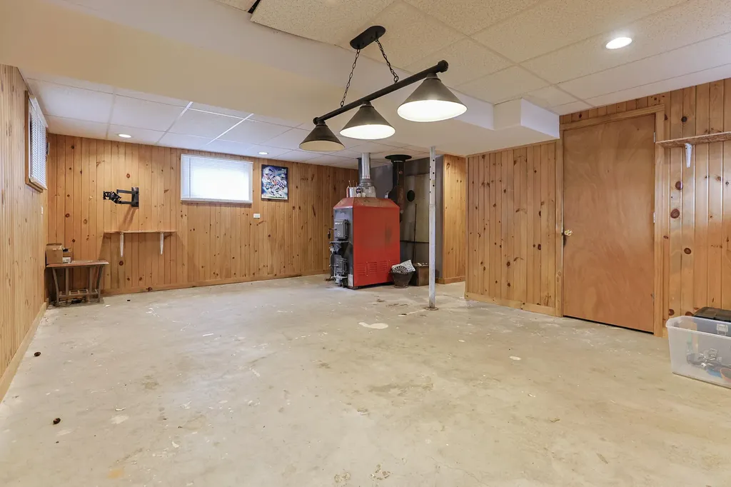 29460 M 62 W Silver Creek Township MI 49047