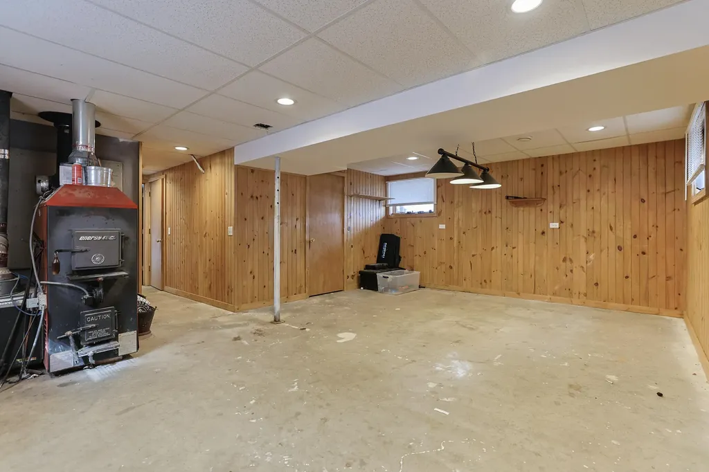 29460 M 62 W Silver Creek Township MI 49047