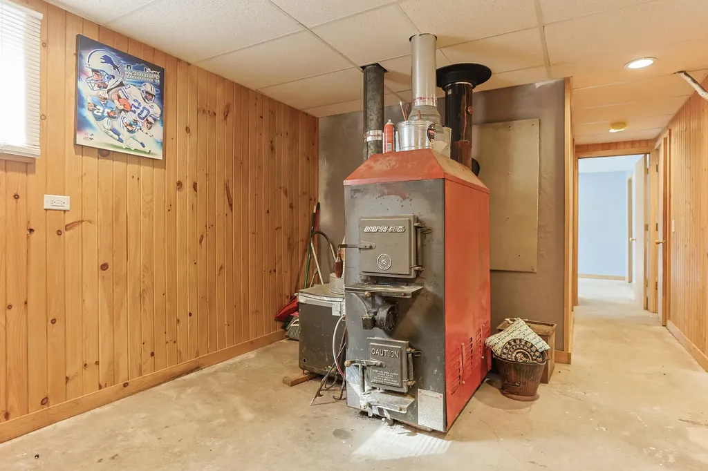 29460 M 62 W Silver Creek Township MI 49047