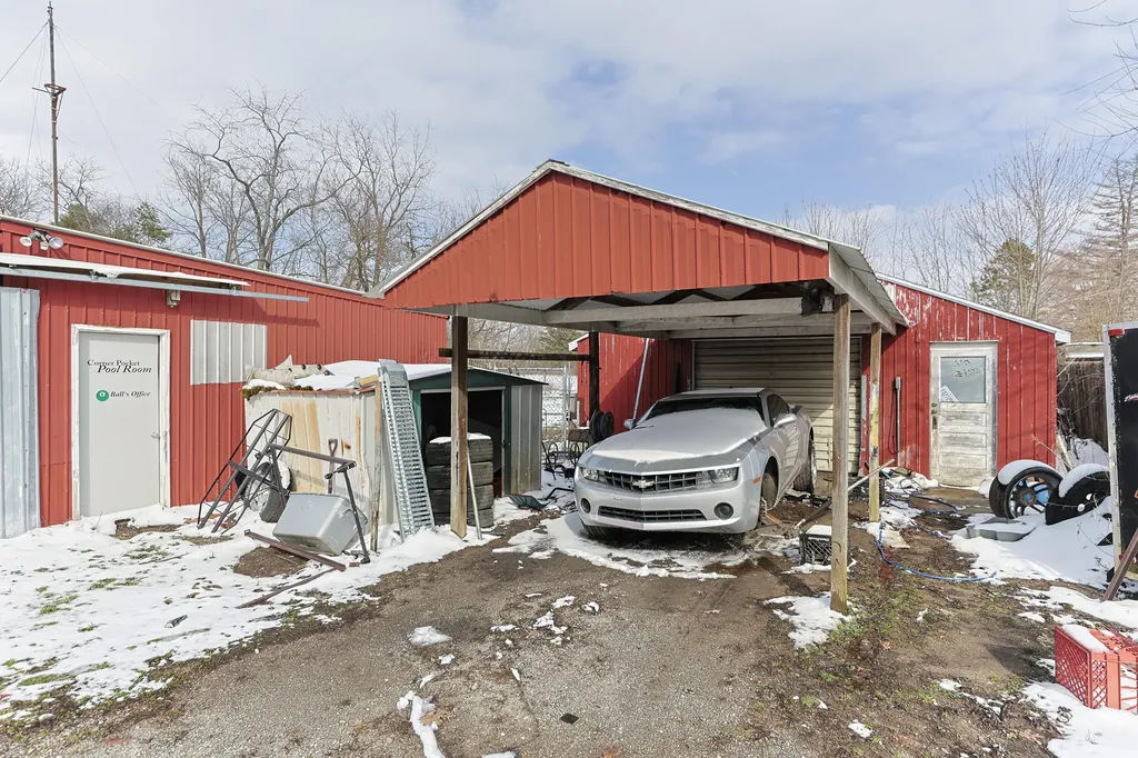 29460 M 62 W Silver Creek Township MI 49047