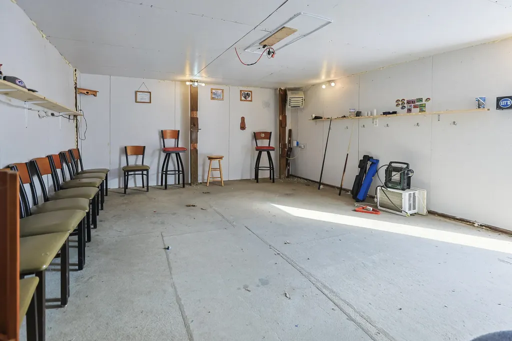29460 M 62 W Silver Creek Township MI 49047