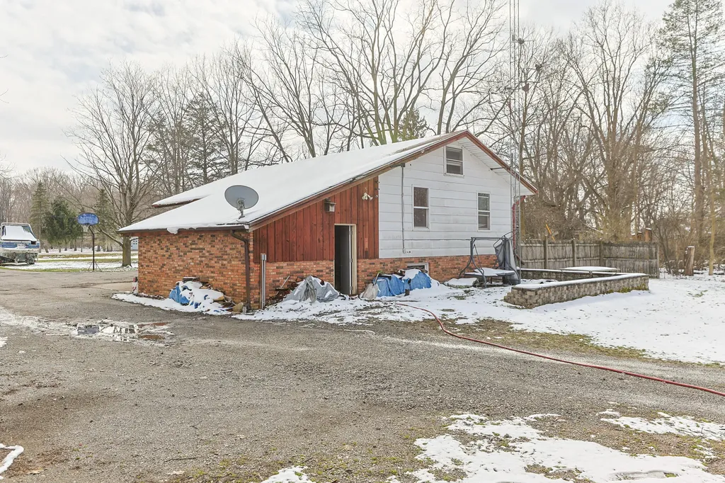 29460 M 62 W Silver Creek Township MI 49047