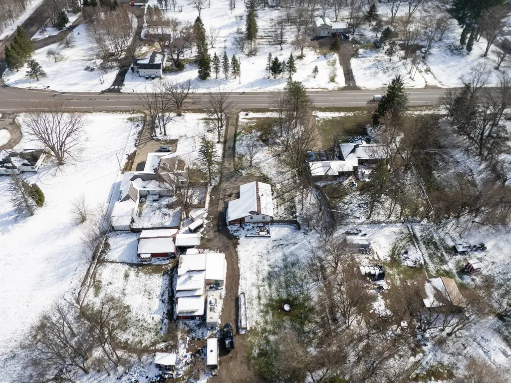 29460 M 62 W Silver Creek Township MI 49047