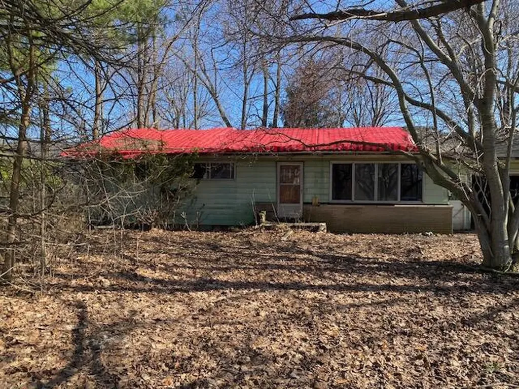 4576 E Snow Road Oronoko Charter Township MI 49103