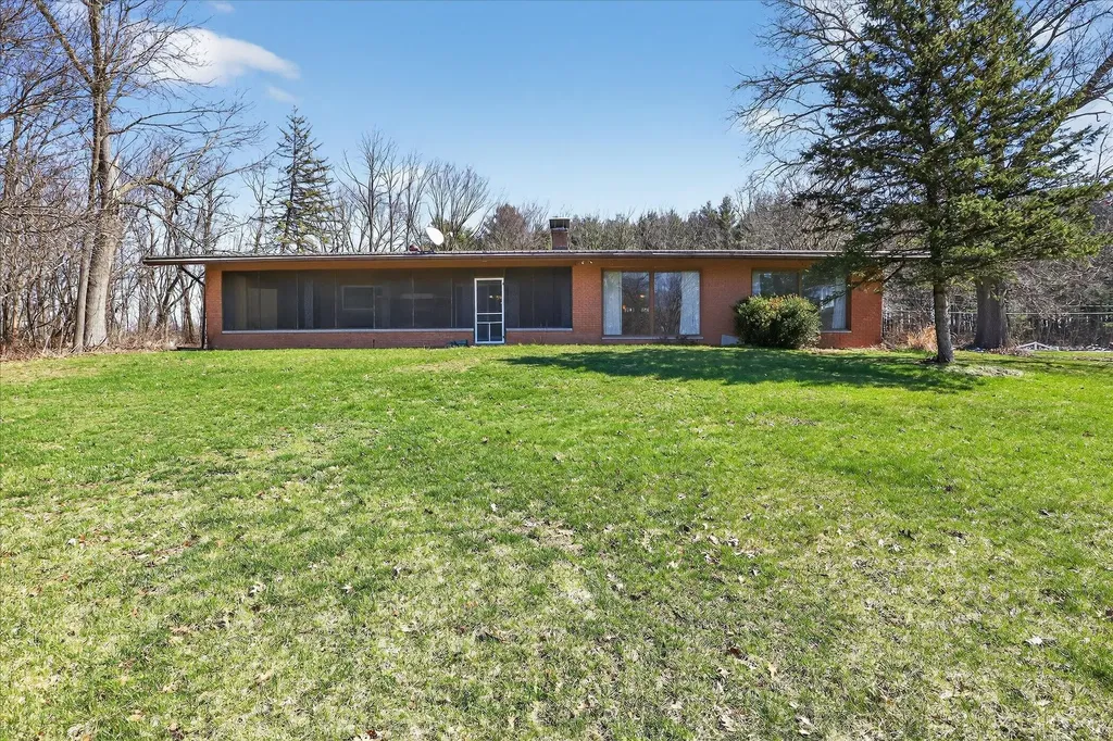 70506 Sunrise Drive Ontwa Township MI 49112