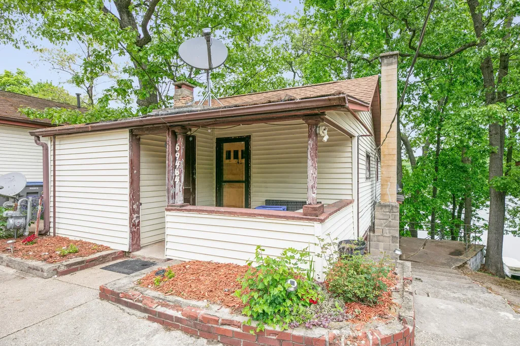 69465 High Street Porter Township MI 49130