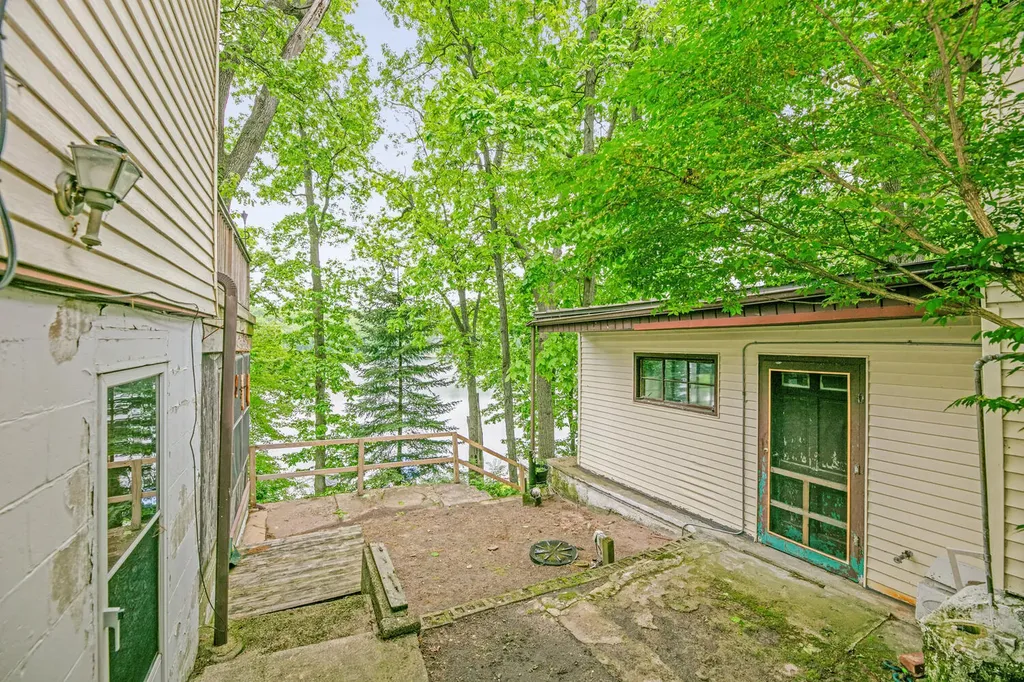 69465 High Street Porter Township MI 49130