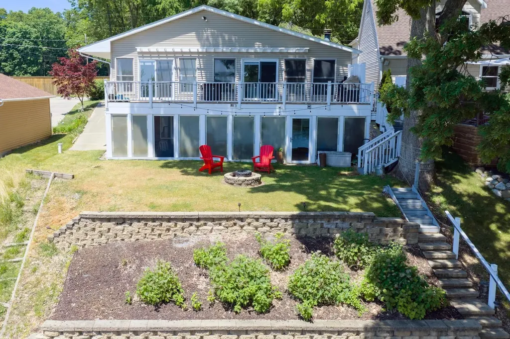 13233 Pleasant Drive Porter Township MI 49130