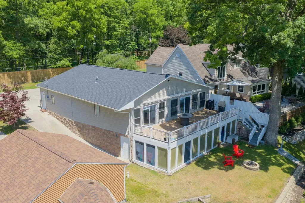 13233 Pleasant Drive Porter Township MI 49130
