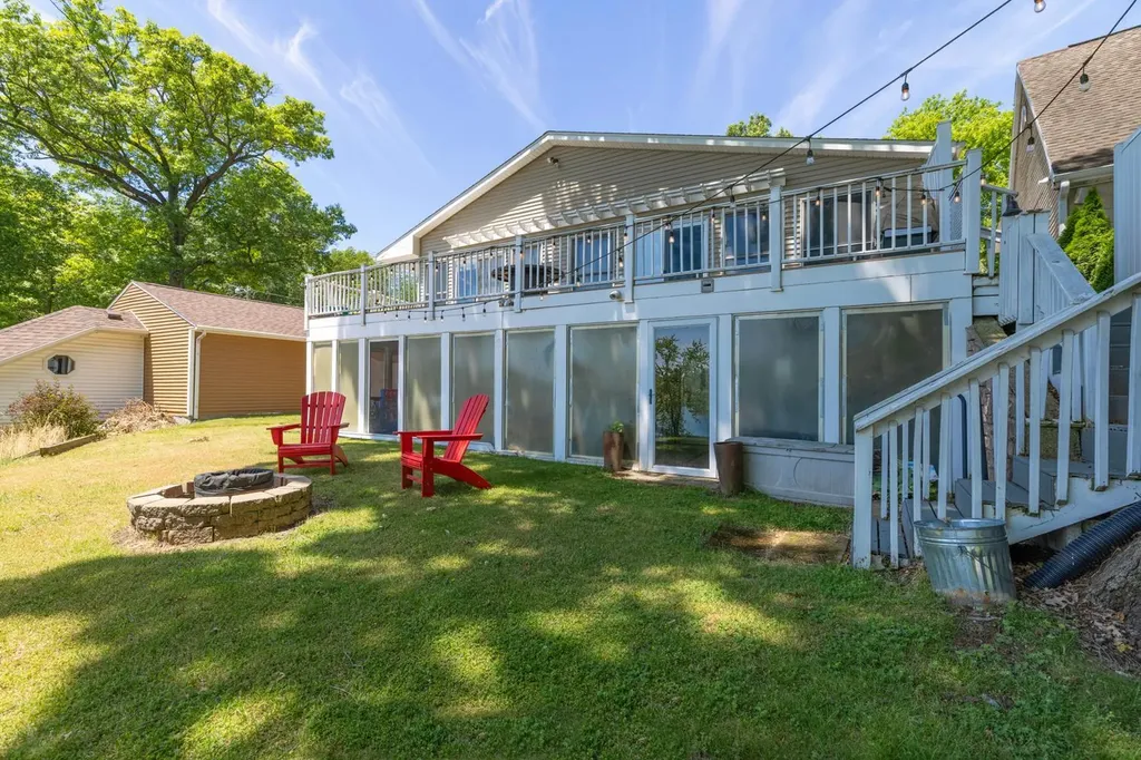 13233 Pleasant Drive Porter Township MI 49130