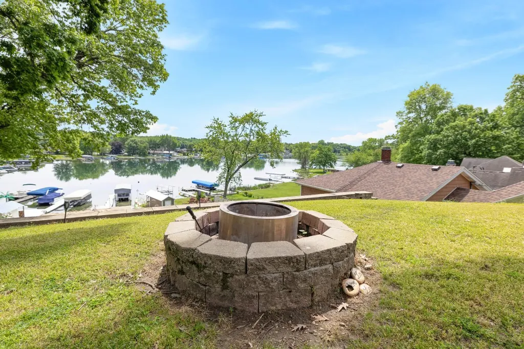 13233 Pleasant Drive Porter Township MI 49130