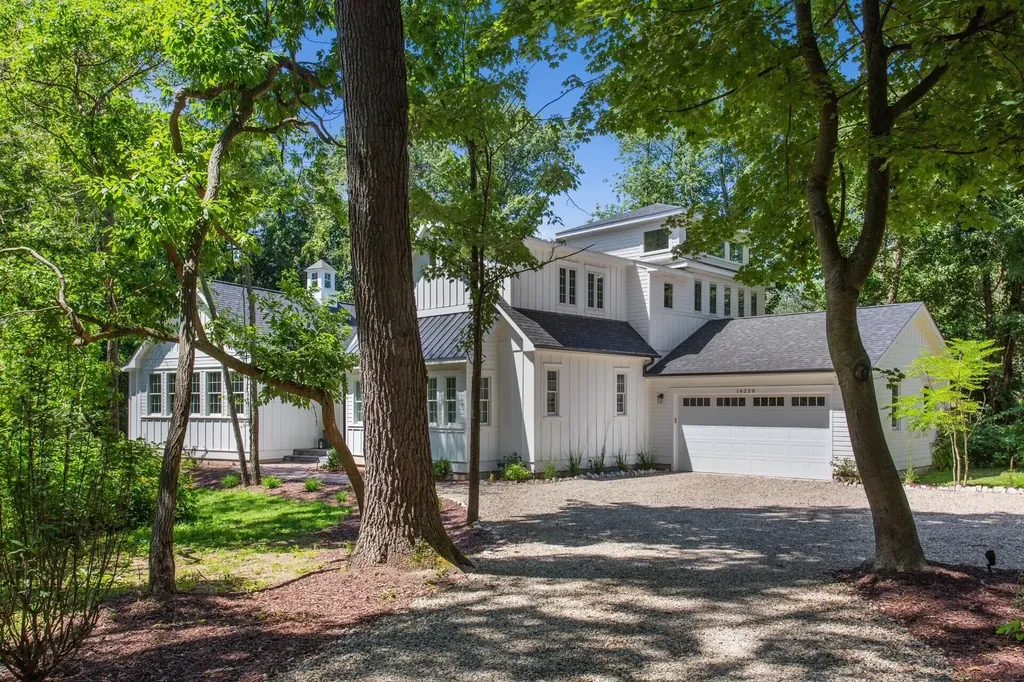 16220 Stones Throw Lane New Buffalo Township MI 49129