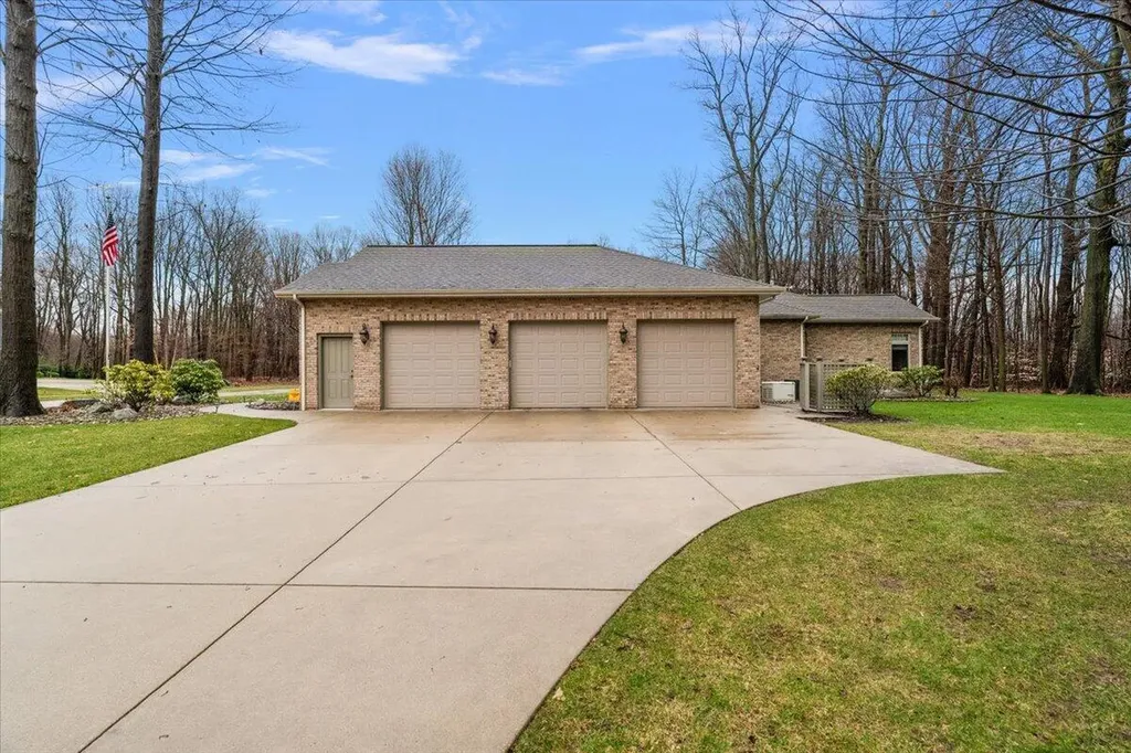 2666 Heritage Way Lincoln Charter Township MI 49127