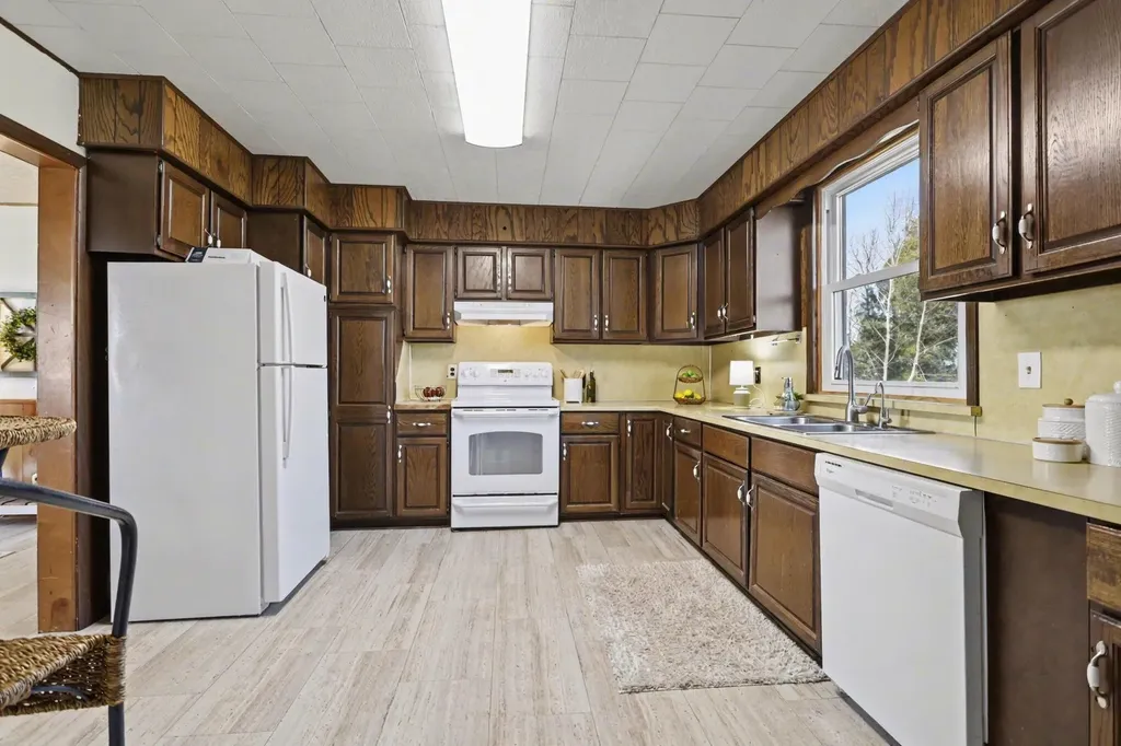 6629 N Branch Road Bainbridge Township MI 49022